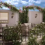 Gallery 37 Powered By Aston فندق