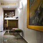 فندق Gallery 37 Powered By Aston