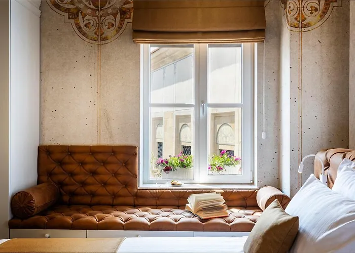 Gallery 37 Powered By Aston 酒店