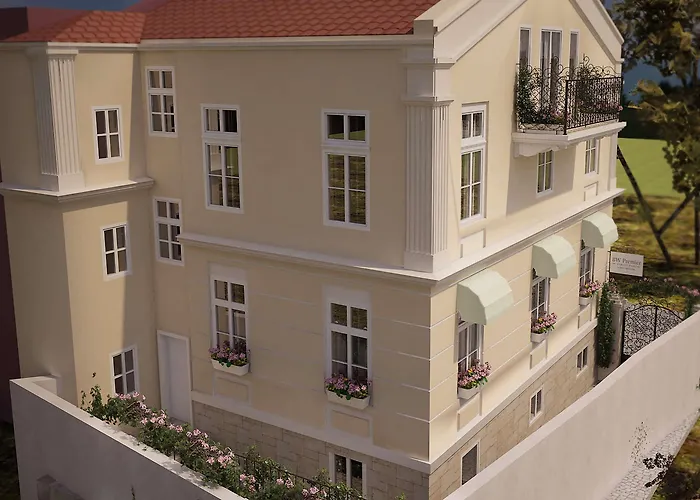 Gallery 37 Powered By Aston 5*