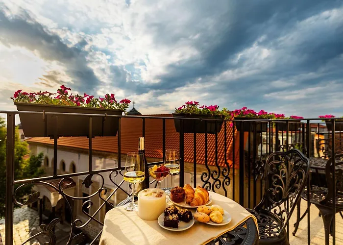 Gallery 37 Powered By Aston