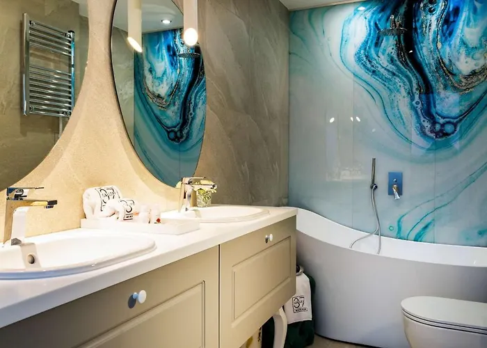 Gallery 37 Powered By Aston 酒店 5*