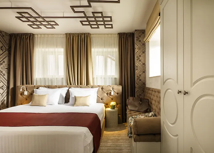 Gallery 37 Powered By Aston 5* 普罗夫迪夫