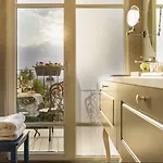 Hotel Gallery 37 Powered By Aston
