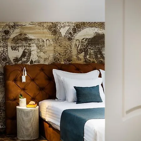 Gallery 37 Powered By Aston Hotel