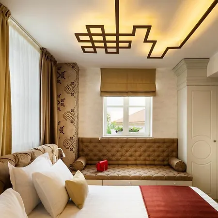 Art Boutique Hotel Gallery 37 Plovdiv - Superb Location In The Old Town 5* Пловдив