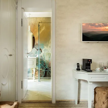 Art Boutique Hotel Gallery 37 Plovdiv - Superb Location In The Old Town Хотел Пловдив