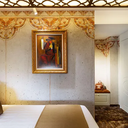 Art Boutique Hotel Gallery 37 Plovdiv - Superb Location In The Old Town فندق بلوفديف