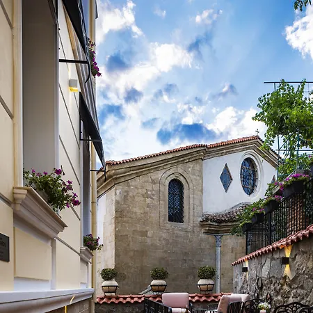 Art Boutique Hotel Gallery 37 Plovdiv - Superb Location In The Old Town Хотел 5*
