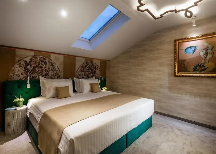 Hotel Gallery 37 Powered By Aston 5*