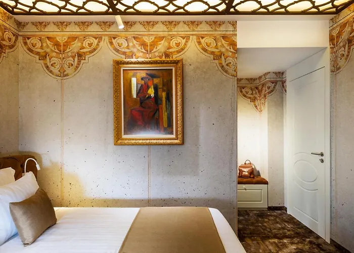 Gallery 37 Powered By Aston Hotel