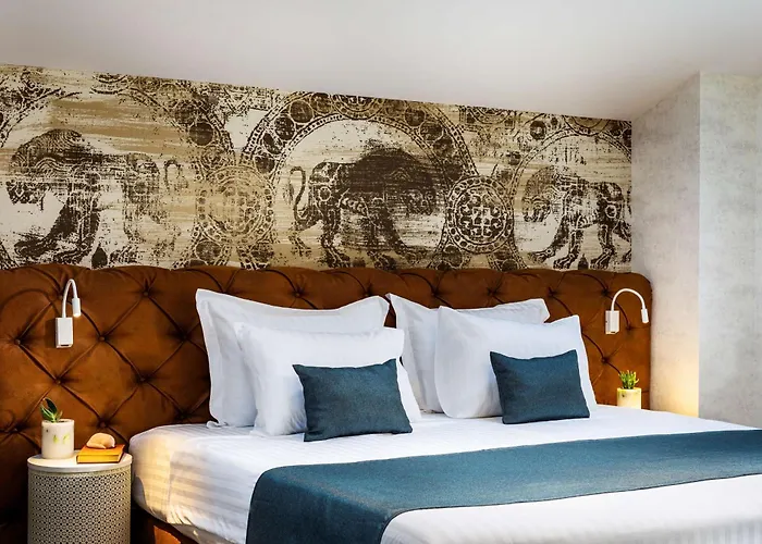 Gallery 37 Powered By Aston 5*