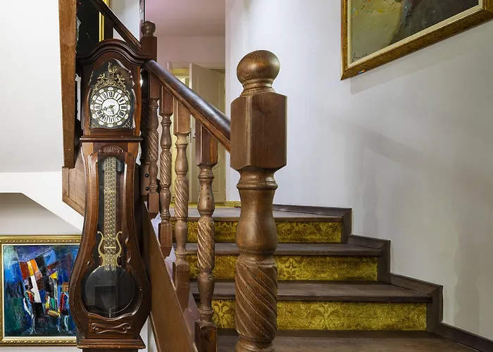 Gallery 37 Powered By Aston Hotel